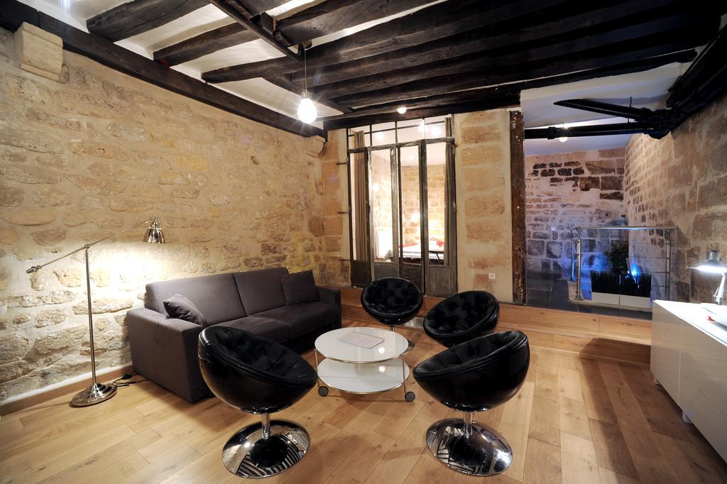 Unique Loft Apartment In Le Marais Paris Exterior photo