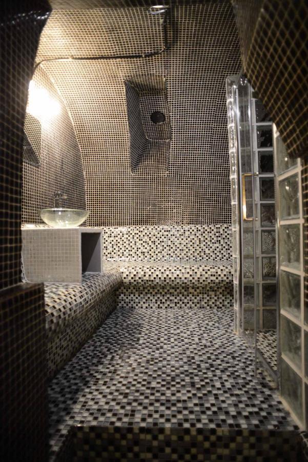 Unique Loft Apartment In Le Marais Paris Exterior photo